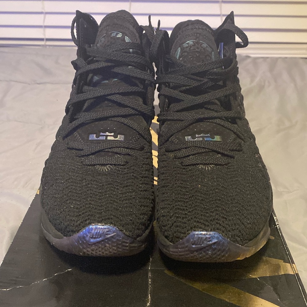 Lebron XVII Global Currency